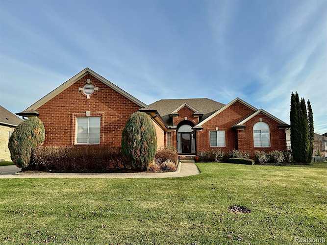 63642 Dover Washington, MI 48095