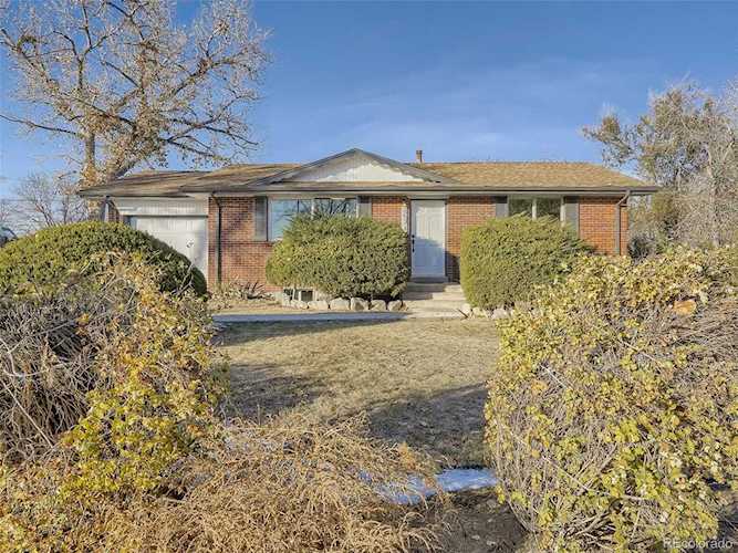 6571 Benton Circle Arvada, CO 80003