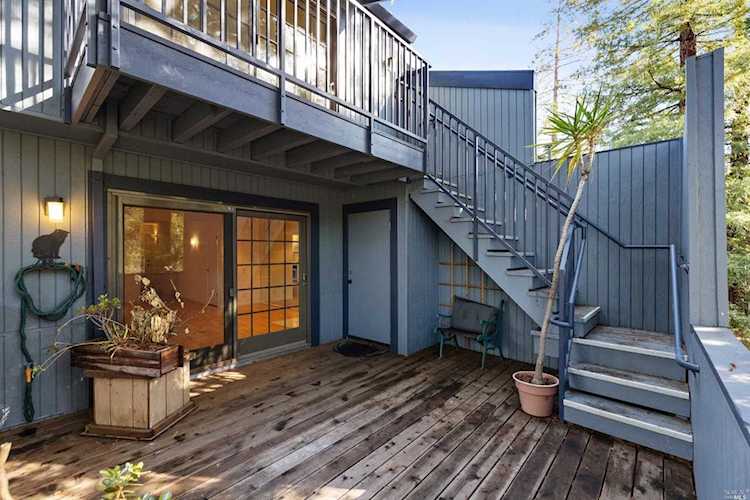 28 Wimbledon Lane Fairfax, CA 94930 | MLS 322103153 Photo 1