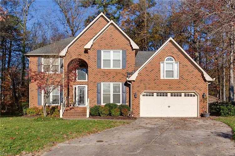 800 Dunwood Ct Chesapeake, VA 23322