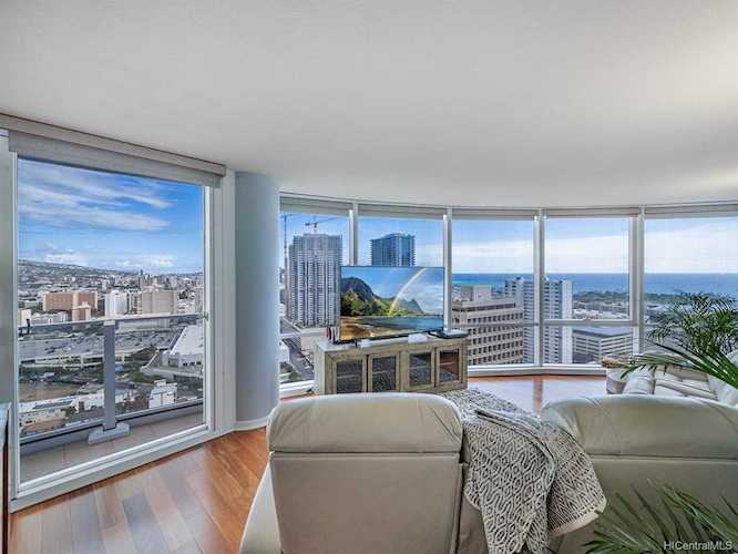 1296 Kapiolani Boulevard #3403 Honolulu, HI 96814 | MLS 202225468 Photo 1