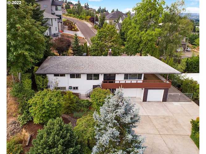 9431 SE Sun Crest DR Happy Valley, OR 97086