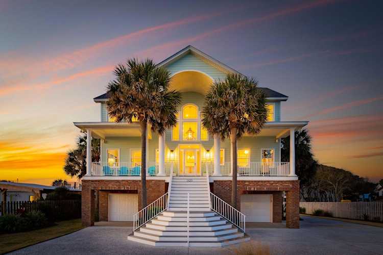 1420 E Ashley Ave Folly Beach, SC 29439