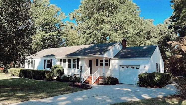5172 Bonneydale Rd Virginia Beach, VA 23464 home for sale, MLS#10463678 - Crescas Real Estate Photo 1