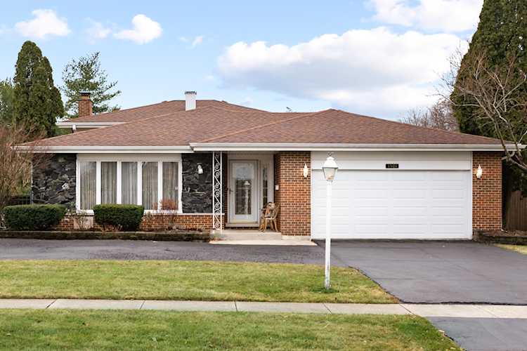 1501 73rd St Darien, IL 60561