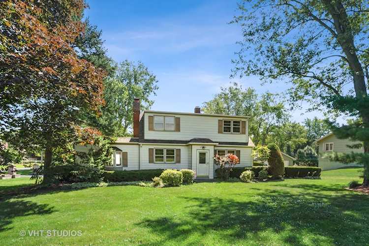 1003 S Cook St Barrington, IL 60010