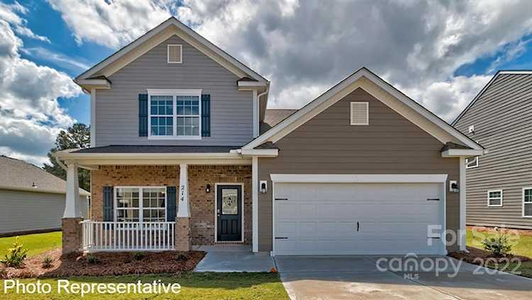 917 Newport Ct Asheville, NC 28806