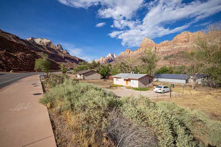 361 Zion Park Blvd Springdale, UT 84767
