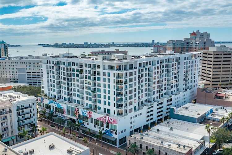 111 S Pineapple Ave #817 Sarasota, FL 34236