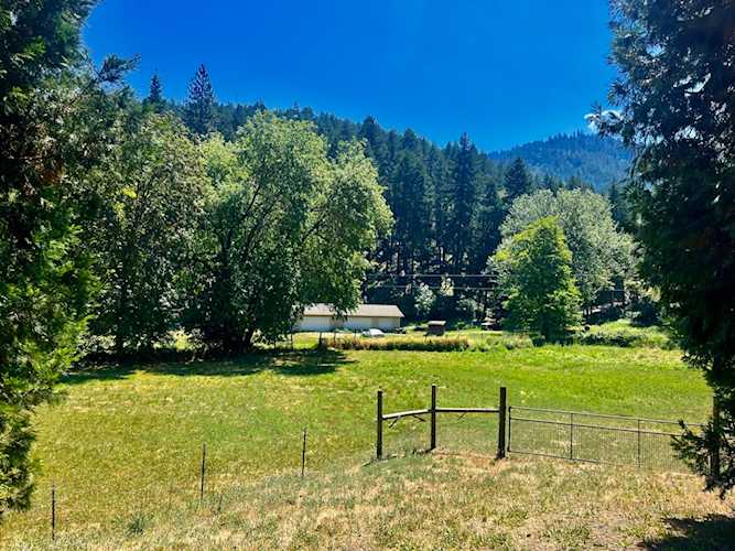 3947 Anderson Creek Rd Talent, OR 97540