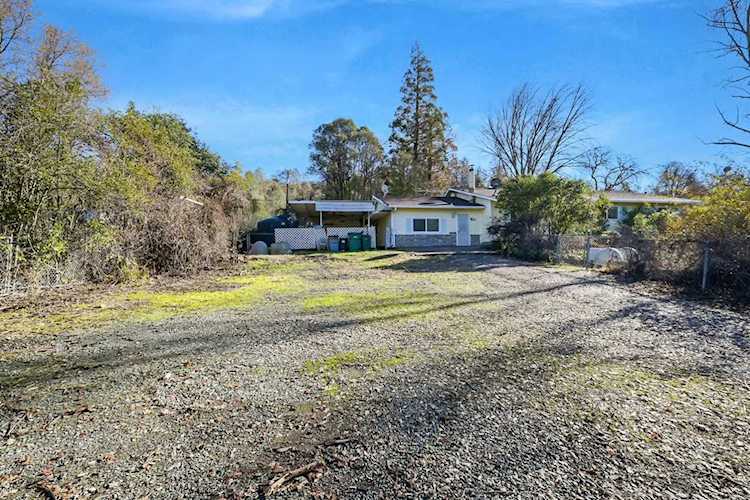 10853 Mooney Flat Road Smartsville, CA 95977
