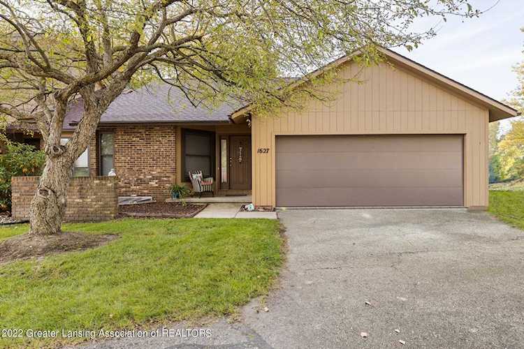 1627 Willow Creek Dr Lansing, MI 48917 | MLS 269109 Photo 1