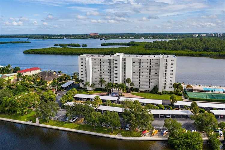9393 Midnight Pass Rd #P5 Sarasota, FL 34242