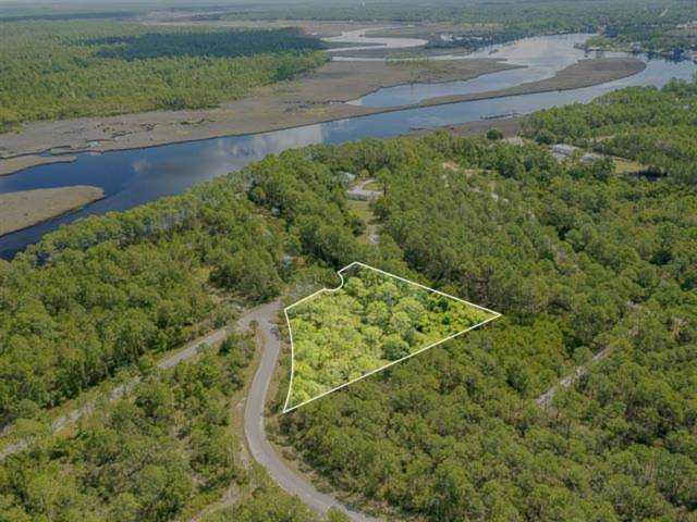 163 Kal Ln Carrabelle, FL 32322
