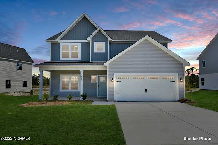 284 E Ivybridge Drive Hubert, NC 28539