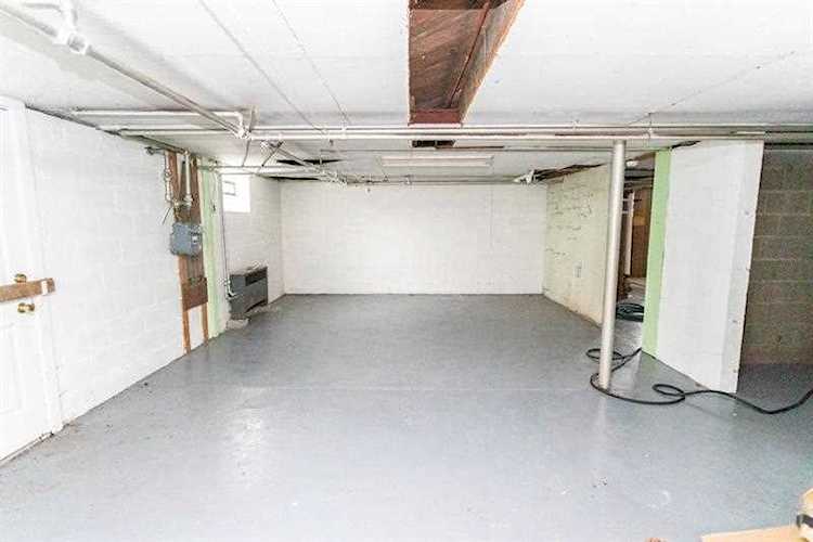 471 Street Uniontown Fayette PA 15401 226,900