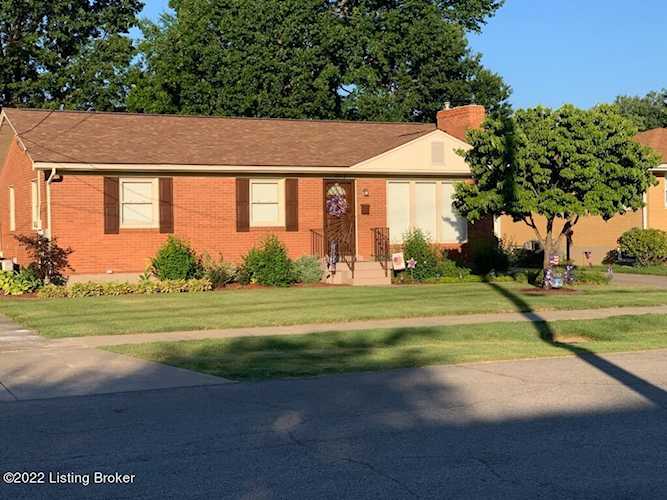 4313 Lahnna Dr Louisville, KY 40216 | MLS 1627489 Photo 1