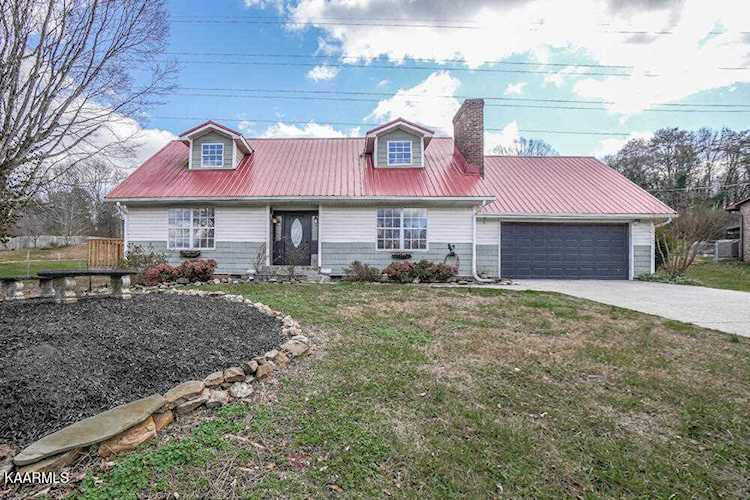 2527 Robinson Dr Louisville, TN 37777