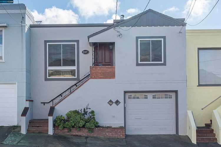 2527 Ortega St. San Francisco, CA 94122