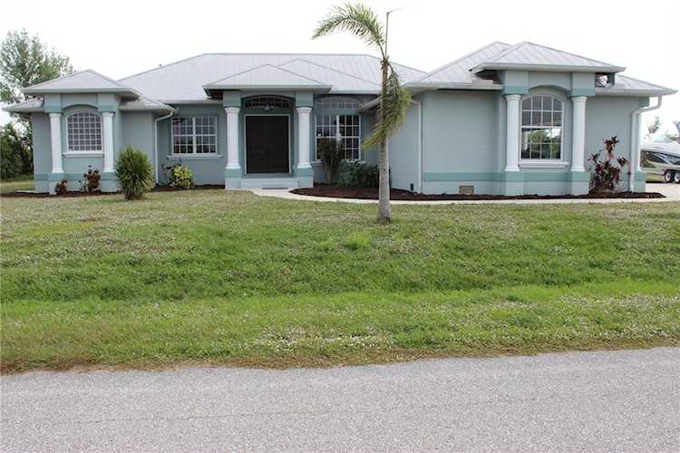 10412 New Brunswick St Port Charlotte, FL 33981