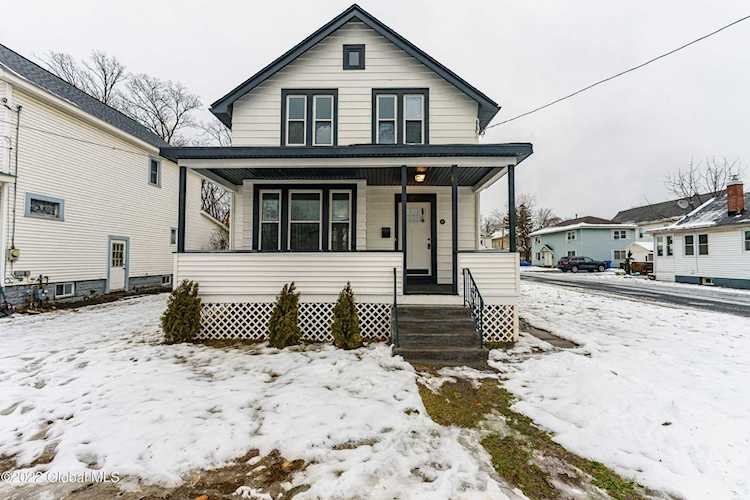 39 Mereline Ave Albany, NY 12209