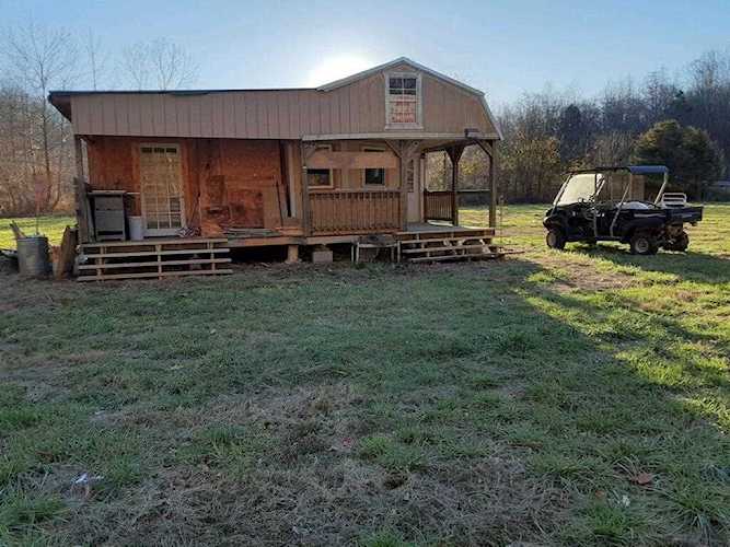 2523 Big Opossum Creek Rd Linden, TN 37096