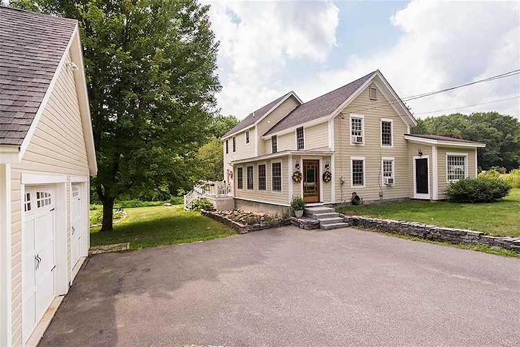 Bean Group | 71 Auburn St Concord 03301 NH | home for sale Photo 1
