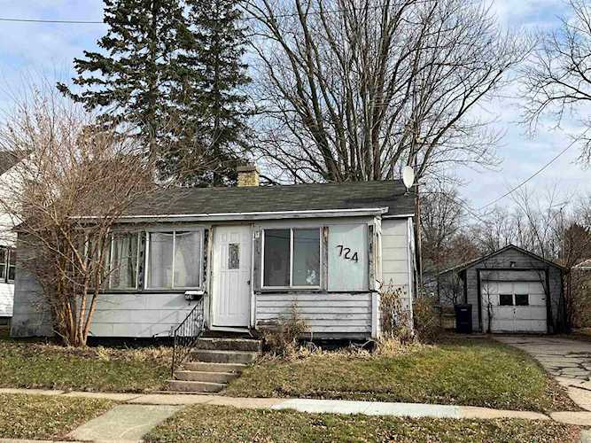 724 Harding St Janesville, WI 53545 | MLS 1948007 Photo 1