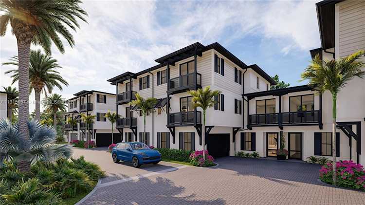 7520 SW 100 Street #9 Pinecrest, FL 33156