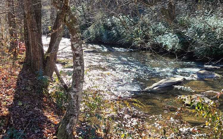 12 Mcdonald Rd Murphy, NC 28904