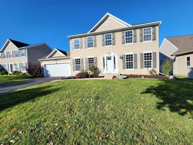 1333 Walnut Ridge Dr Montgomery, IL 60538