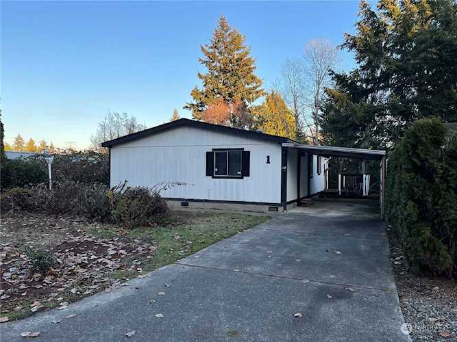 32820 20th Ave S #1 Federal Way, WA 98003