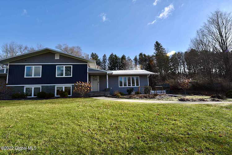 49B Bradt Rd Rexford, NY 12148