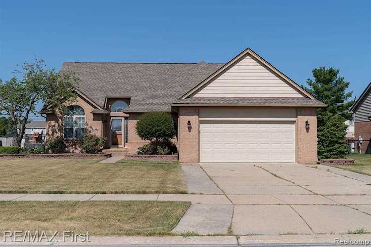 31047 Broderick, Chesterfield, MI 48051 in Broderick Estates # 01|Macomb MLS# 60176230 Photo 1
