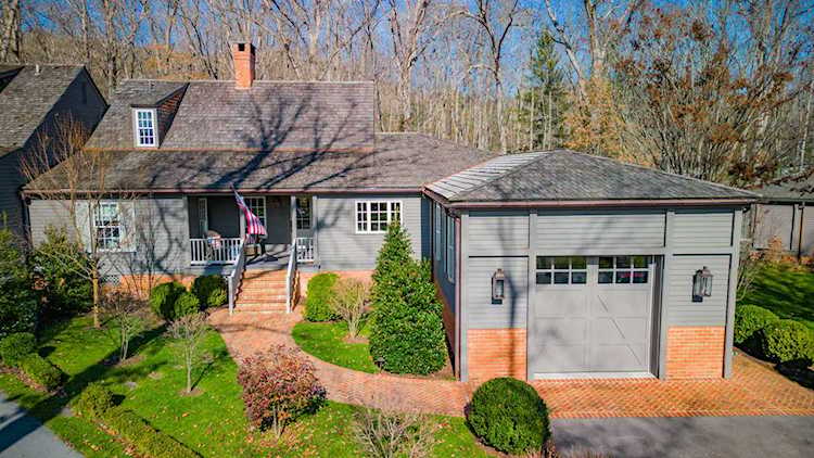 154 Old Hemlock Ct White Sulphur Springs, WV 24986