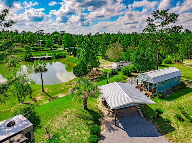 6291 Coy Burgess Loop Defuniak Springs, FL 32435