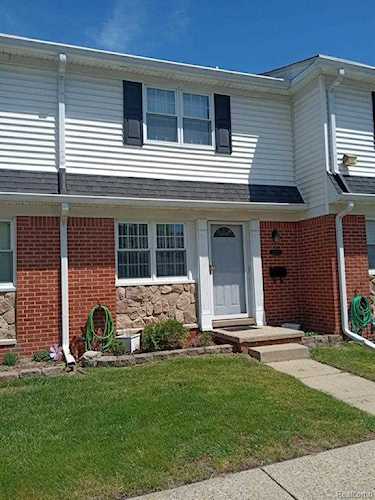 45770 Kensington Utica, MI 48317