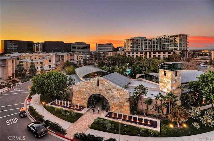 2210 Nolita Irvine, CA 92612