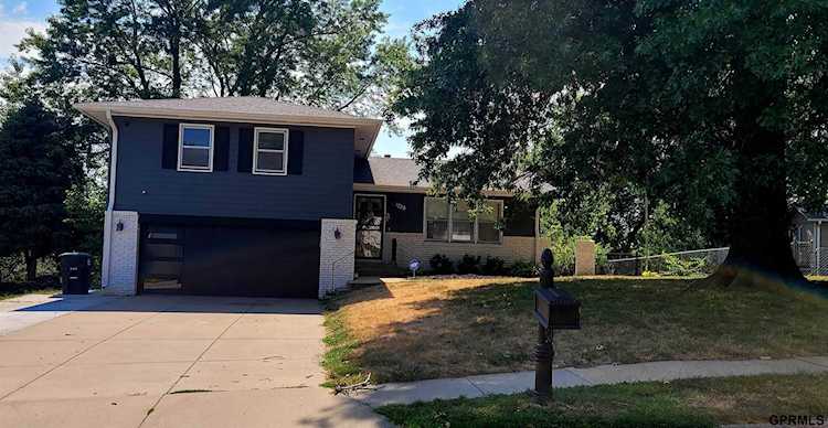 1728 N 110th Ave Omaha, NE 68154 | MLS 22219195 Photo 1