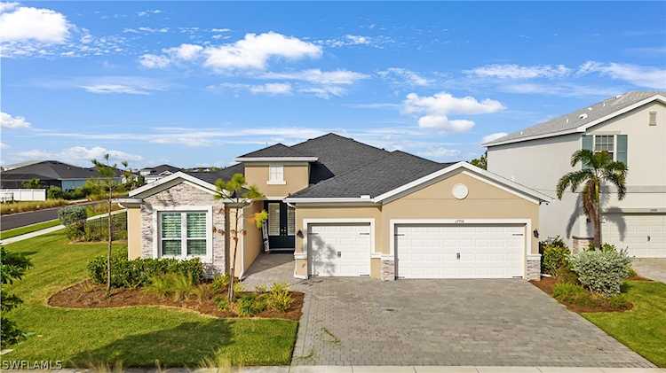 17716 Corkwood Bend Trl Babcock Ranch, FL 33982