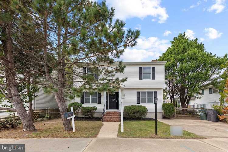 8807 Caribbean Dr Ocean City MD is a home for sale | BEACHLIFE | Photo 1