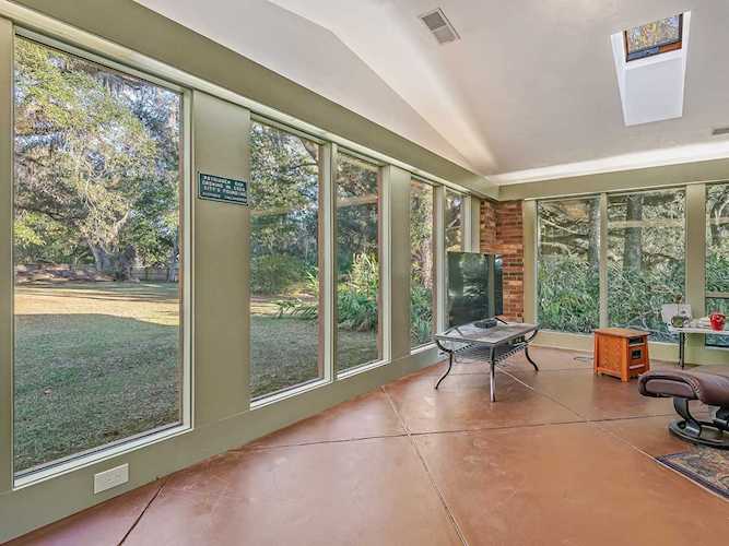 2331 Tour Eiffel Dr Tallahassee, FL 32308