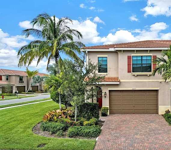 10227 Akenside Drive Boca Raton, FL 33428
