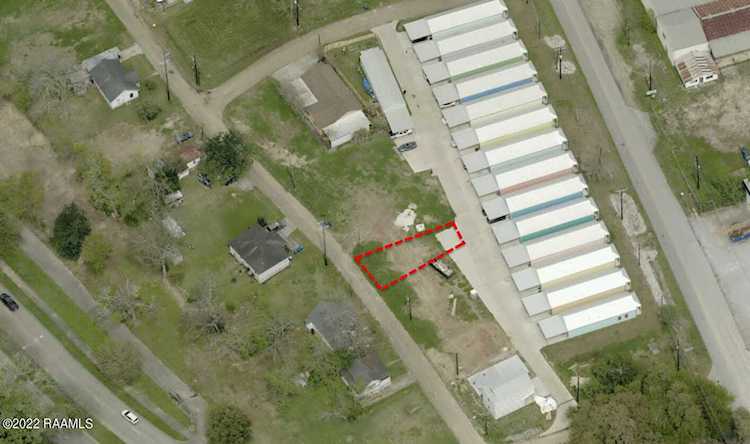 215 E Spring Street Lafayette, LA 70501