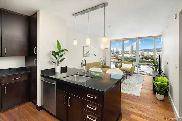 1189 Waimanu Street #1308 Honolulu, HI 96814