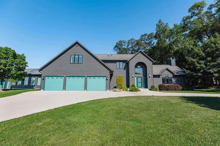 3308 Bay Berry Dr Waterloo IA 50702 home for sale MLS20223864