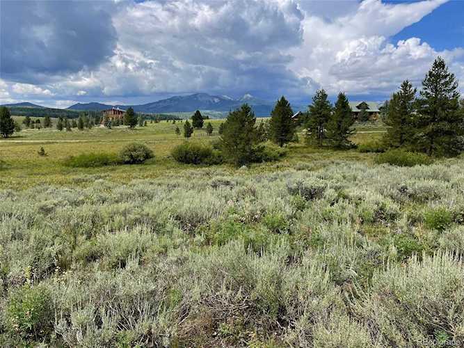 25820 Connor Ct Clark, CO 80428