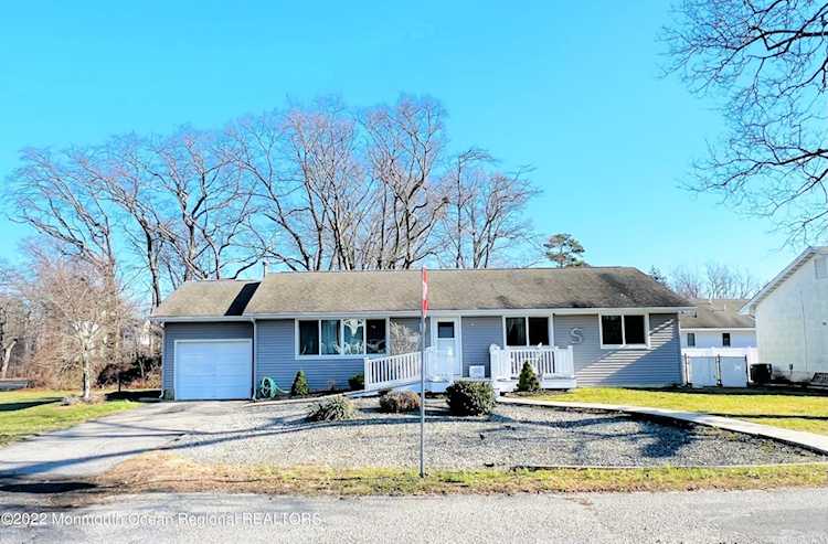 609 Red Bank Ave Ocean Gate, NJ 08740