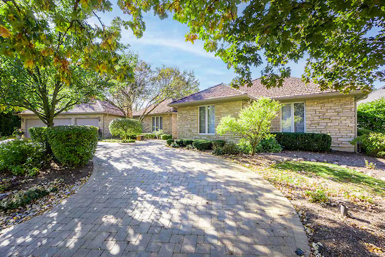 819 Coventry Ln Oak Brook, IL 60523