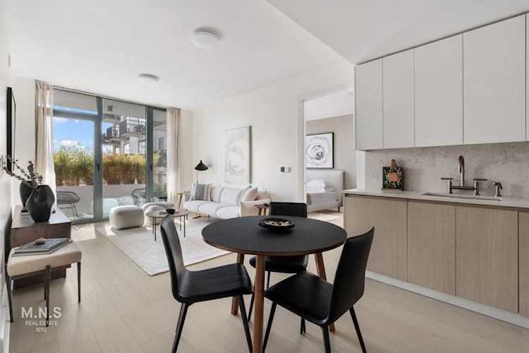 526 Union Ave #205 Brooklyn, NY 11211